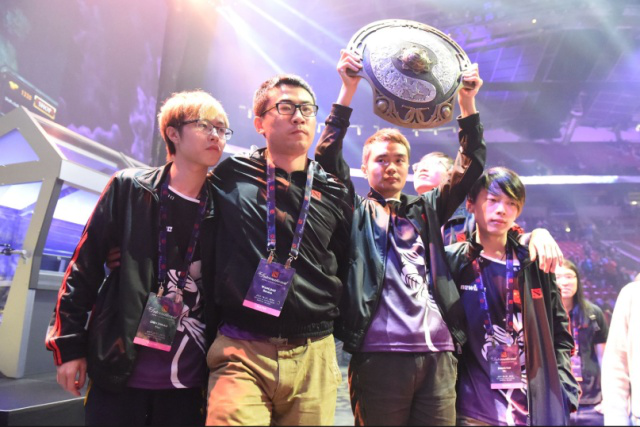 2022KPL夏季赛常规赛W7最佳选手——重庆狼队.小胖